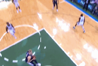 阿德托昆博&布莱德索&米德尔顿（雄鹿）