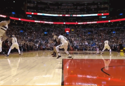 尤纳斯-瓦兰丘纳斯（猛龙）