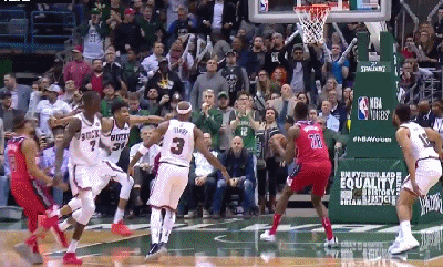 字母哥（雄鹿）