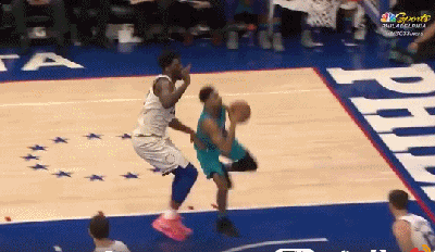 大帝身后一掌帽飞兰姆!