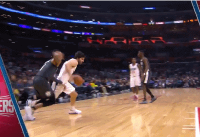 特奥多西奇击地妙传助飞哈雷尔