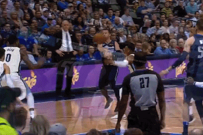 巴里亚妙传助梅杰里单臂暴扣