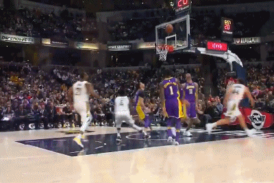 维克多-奥拉迪波（步行者）