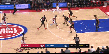 活塞半场12记三分破队史记录！