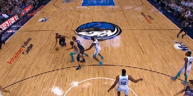 小史密斯灵动上篮