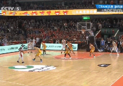 劳森命中大心脏准绝杀三分