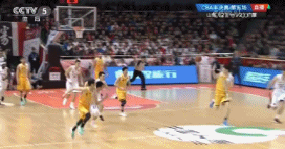 胡金秋快下劈扣拉都拉不住