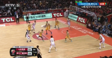 小丁飙中关键球