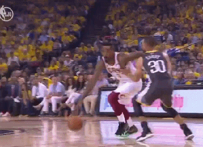 JR踢开棺材板，强吃萌神打成2+1