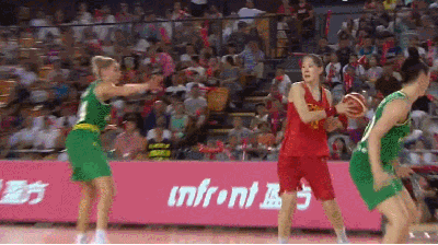 人到球到!孙梦然精确制导,邵婷篮下偷袭 