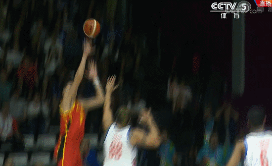 周琦底角三分+大帽克拉克森