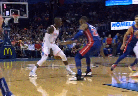 施罗德雷霆首演27分钟16中5,罚球9中9