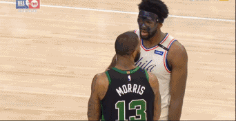 上赛季的东部决赛中,莫里斯曾当面羞辱恩比德