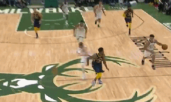 字母哥接布罗格登助攻快攻扣篮