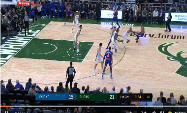 血布抢断快攻1打0暴扣得手