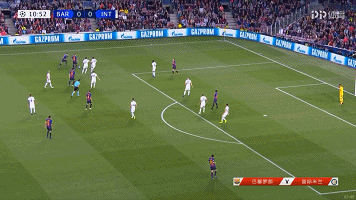 图3：巴萨肋部进攻受阻