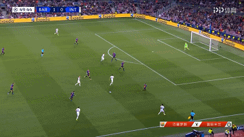 图9：波利塔诺的传中制造威胁