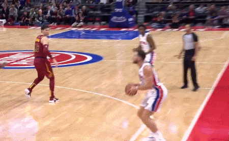 格里芬点飞TT,溜底线飞扣