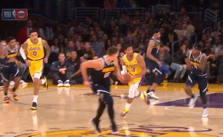 哈特连线詹姆斯单手滑翔飞扣