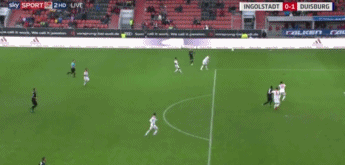 因戈尔施塔特的马尔文-马蒂普头球乌龙攻破自家大门