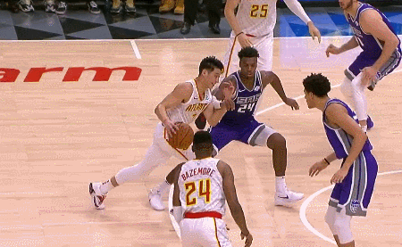 林书豪贴身对抗突破打2+1