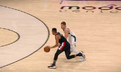 CJ神级节奏终结雄鹿新秀脚踝