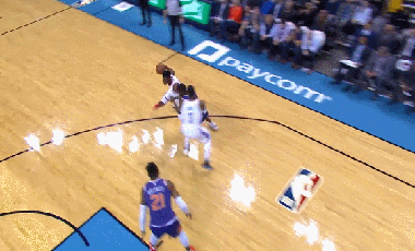 迪亚洛胯下双变向倒地打成2+1