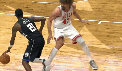 斯内尔突破底线上演单手暴力虐框