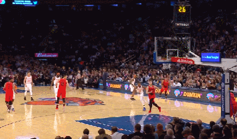 斯陶斯卡斯超远压哨打板三分灯亮球中