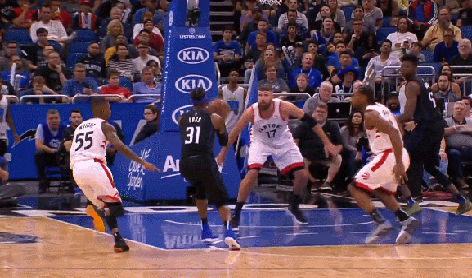 罗斯信手拈来妙传班巴空接暴扣