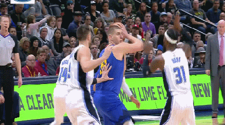 约基奇秒传埃尔南戈麦斯空切上篮