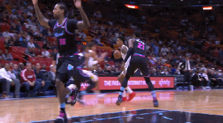 特雷扬击地秒传助空切的克林斯吃饼暴扣