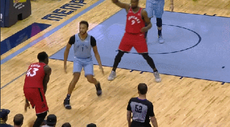 西亚卡姆妙传伊巴卡挂框暴扣