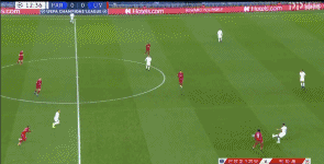 图2：内马尔回撤中场，大巴黎的提速冲击战术更加出色