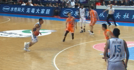 孟令源推倒芒福德