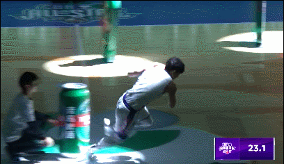 姜伟泽26.5秒打破技巧大赛记录