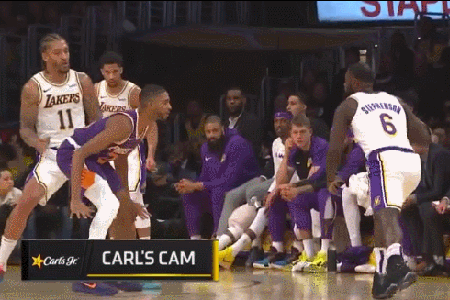 史蒂芬森助攻比斯利单臂暴扣