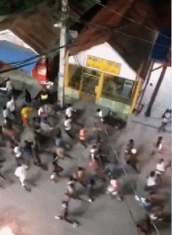 海地首都球迷上街庆祝