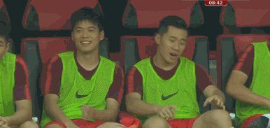 段刘愚和陈彬彬谈笑