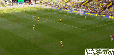 阿森纳后防送礼，克莱维利破门