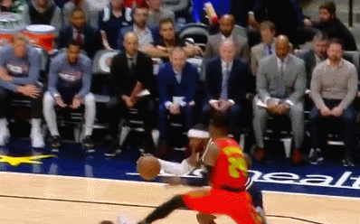 米尔萨普突破扣篮