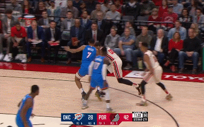 安东尼胯下急停后撤中投+隐蔽秒传