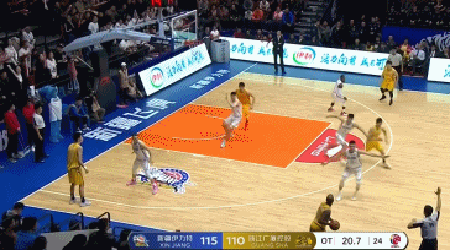 吉林边线球直接传到孙铭徽手上
