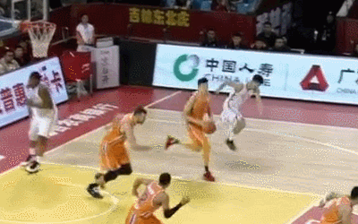 蔡亮飞传董瀚麟双手暴扣