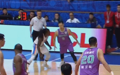 这种垃圾就不该存在于CBA