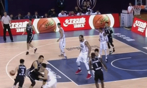 赵继伟急停中距离打成2+1