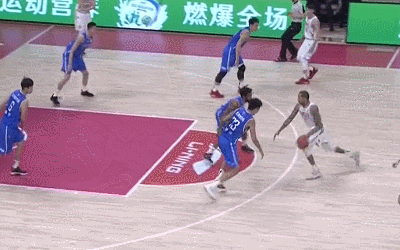 兰兹博格大秀欧洲步潇洒上篮取分