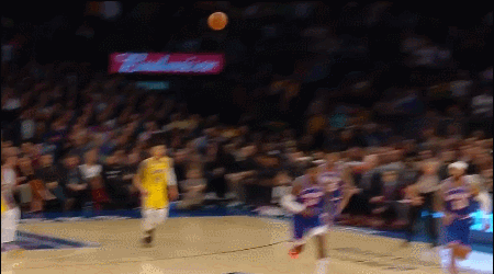 浓眉哥四分卫长传连线詹姆斯单臂虐框