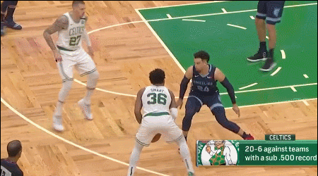 斯玛特突破吸引防守后击地助泰斯上篮