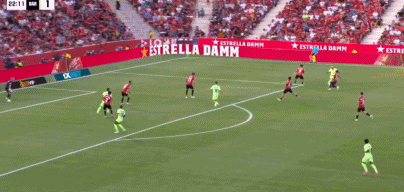 第90+4分钟，亚马尔兜射，巴萨3-0！  